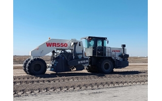 厚旺设备在吉林中交三公局松通高速